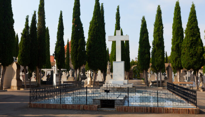 vista-di-giorno-del-cimitero-teruel